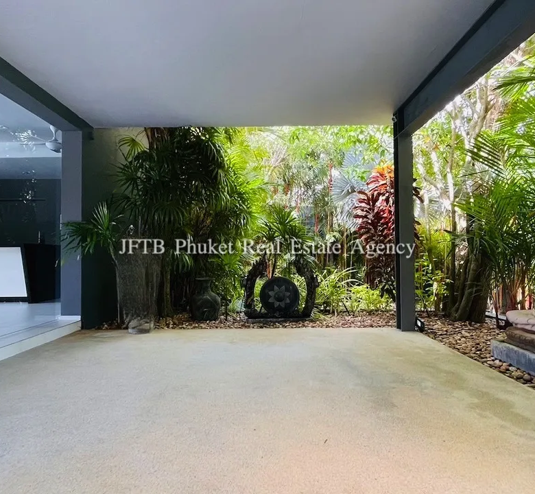 4-Bedroom Luxury Pool Villa for Sale in Rawai, Phuket – 2,000 sqm Land