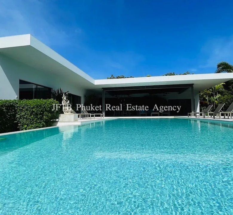 4-Bedroom Luxury Pool Villa for Sale in Rawai, Phuket – 2,000 sqm Land