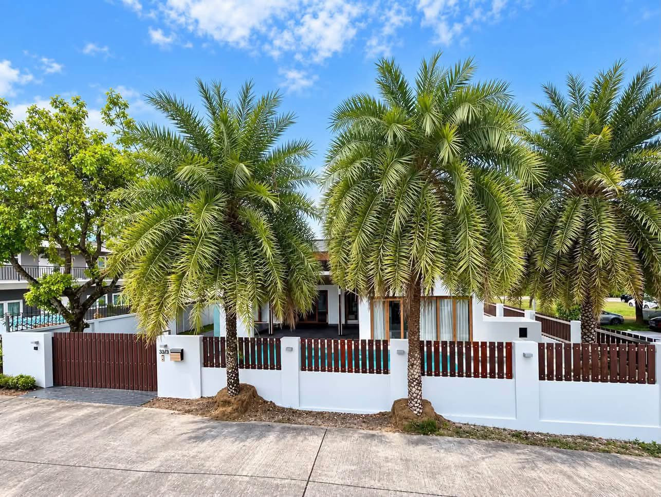 Villa de luxe avec piscine et 4 chambres à louer à Koh Kaew, Phuket – près de BISP