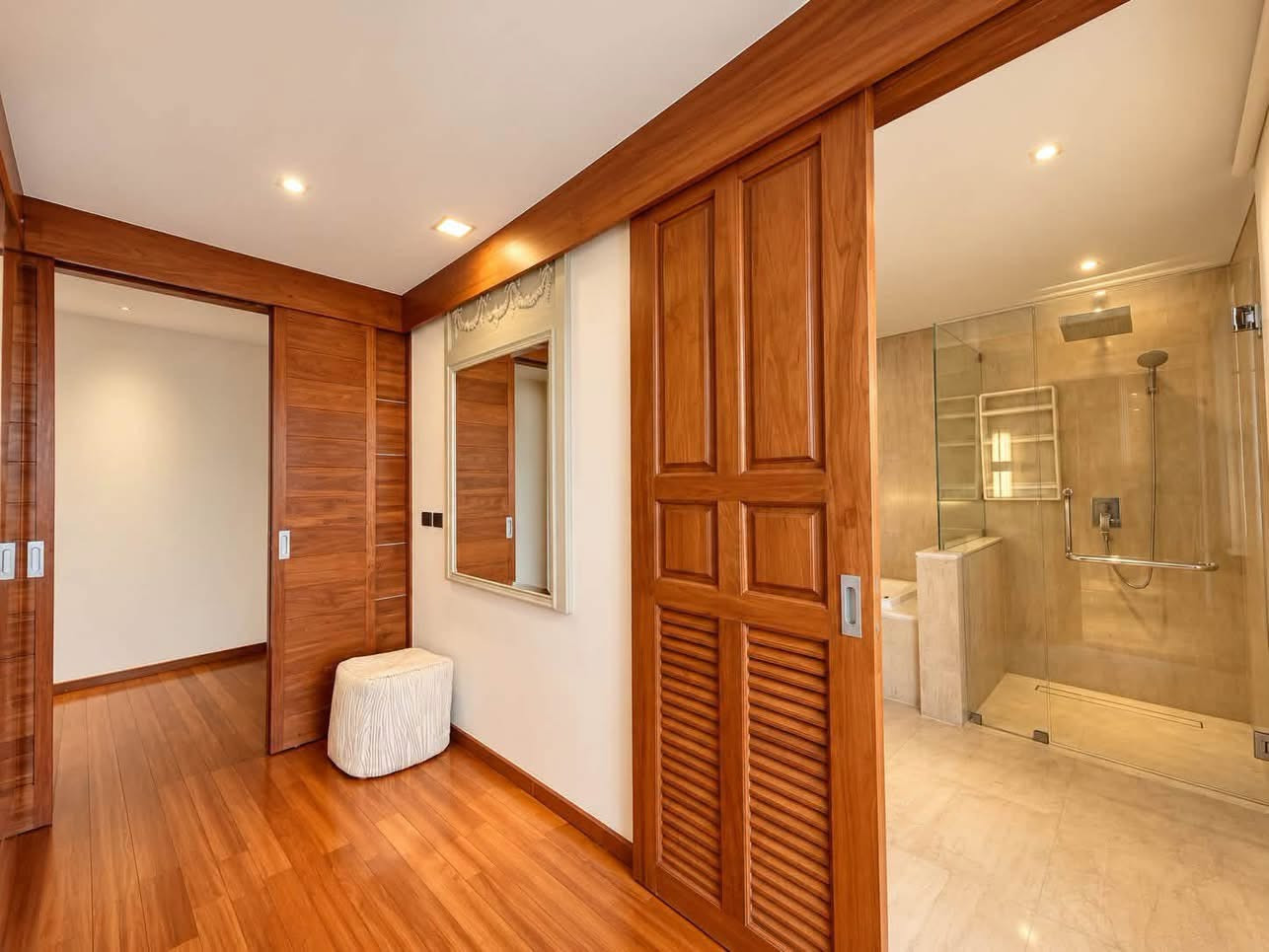 Villa de luxe avec piscine et 4 chambres à louer à Koh Kaew, Phuket – près de BISP