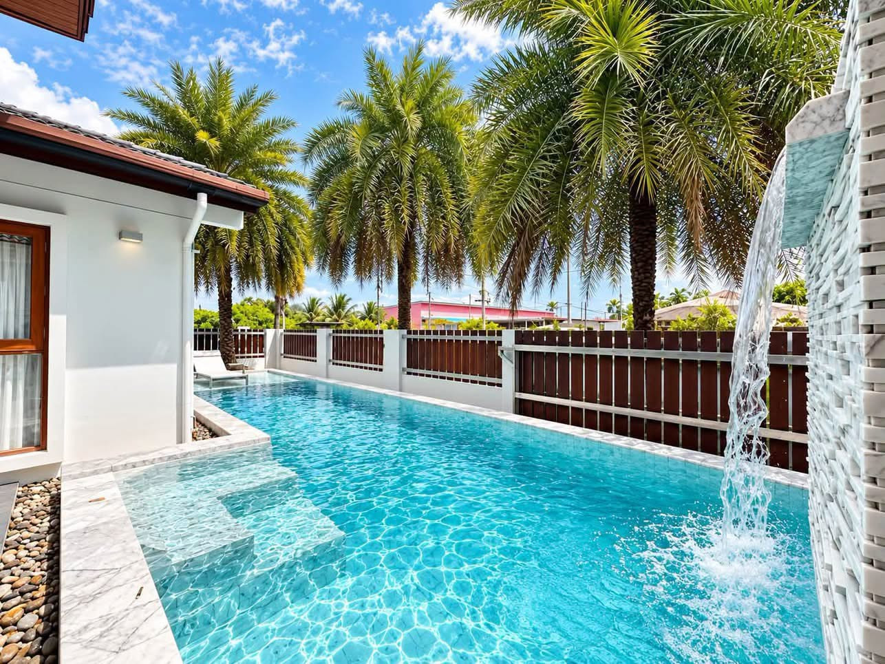 Villa de luxe avec piscine et 4 chambres à louer à Koh Kaew, Phuket – près de BISP