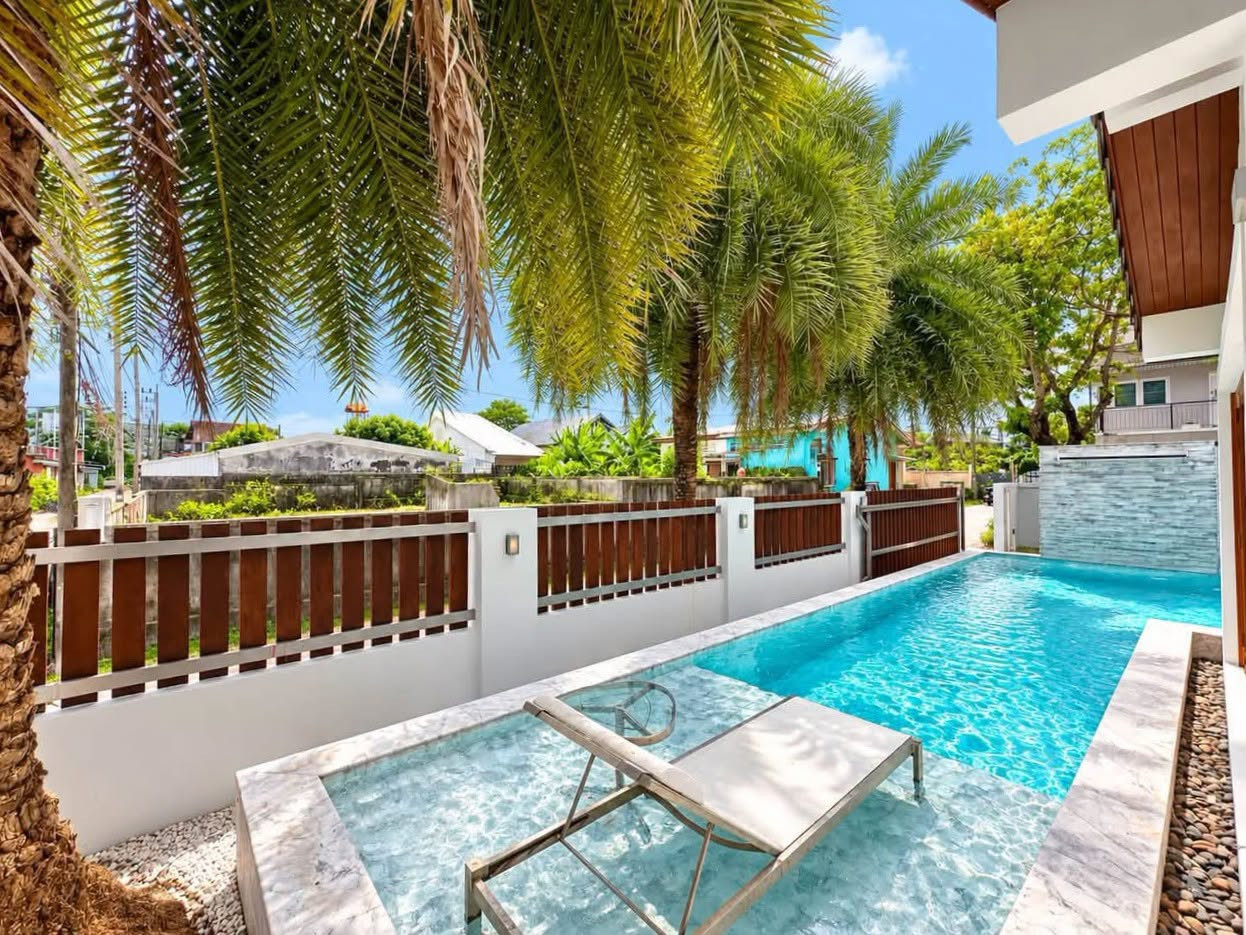 Villa de luxe avec piscine et 4 chambres à louer à Koh Kaew, Phuket – près de BISP