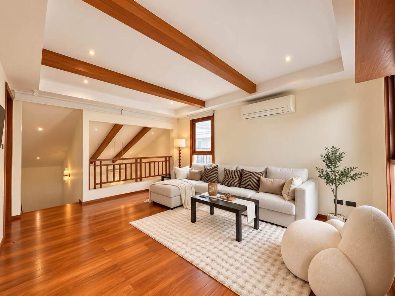 Villa de luxe avec piscine et 4 chambres à louer à Koh Kaew, Phuket – près de BISP
