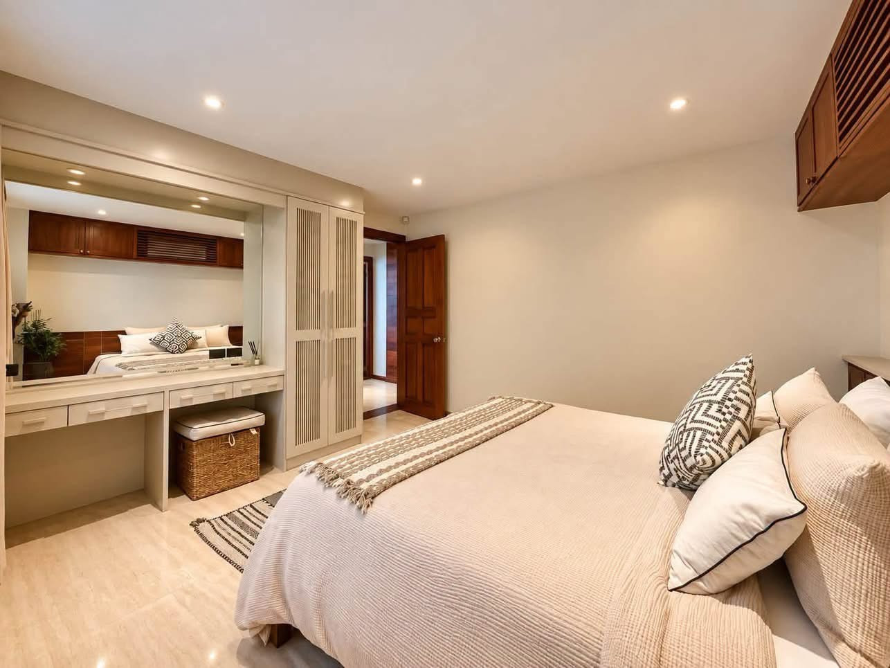 Villa de luxe avec piscine et 4 chambres à louer à Koh Kaew, Phuket – près de BISP