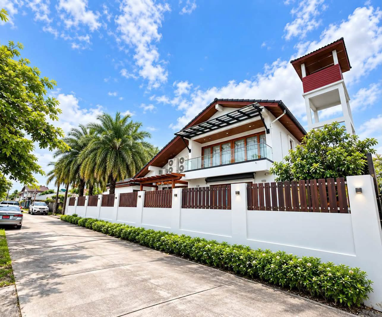 Villa de luxe avec piscine et 4 chambres à louer à Koh Kaew, Phuket – près de BISP