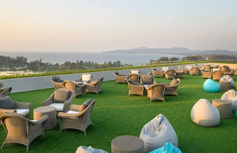 Appartement en copropriété à vendre au Mida Grande Resort de Surin, Phuket – 1 chambre, vue mer, pleine propriété pour étrangers