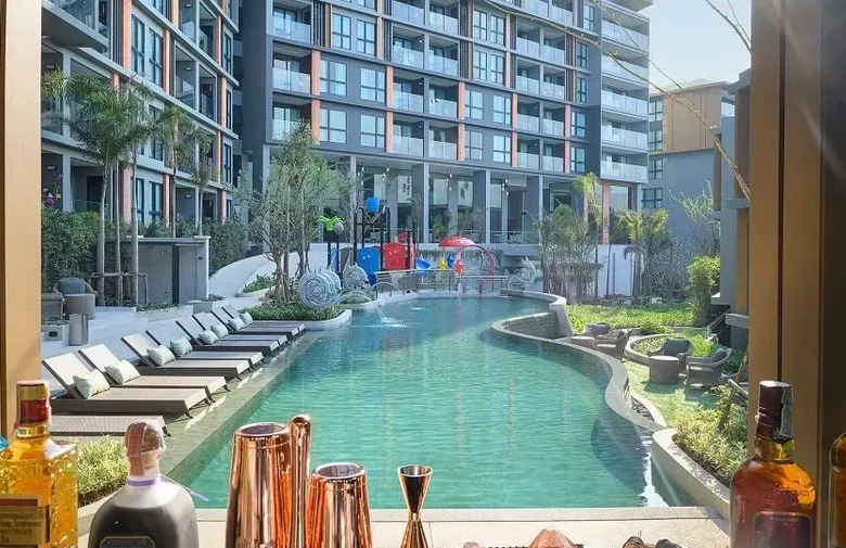 Appartement en copropriété à vendre au Mida Grande Resort de Surin, Phuket – 1 chambre, vue mer, pleine propriété pour étrangers