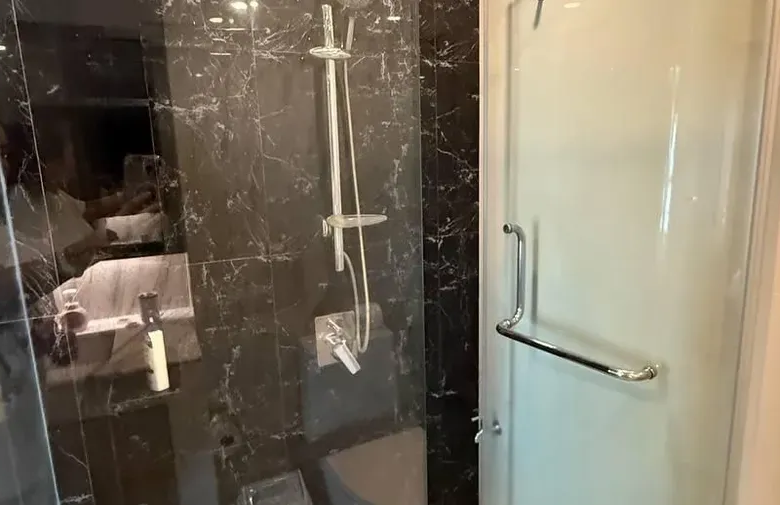 Appartement en copropriété à vendre au Mida Grande Resort de Surin, Phuket – 1 chambre, vue mer, pleine propriété pour étrangers