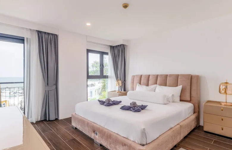 3 Bedroom Sea View Penthouse for Sale in Patong – The Bliss Condominium