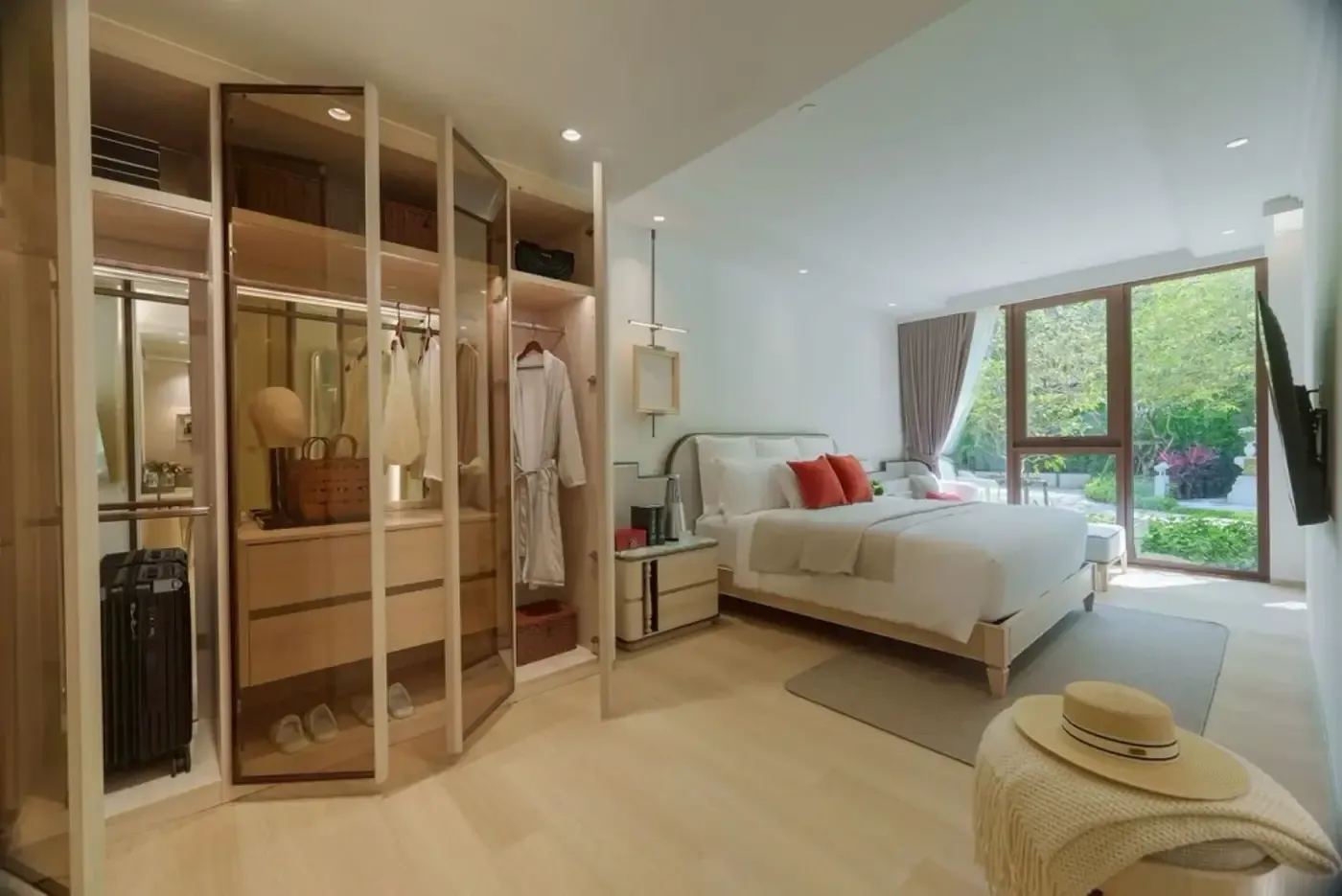 The Residences at InterContinental Phuket Resort for Sale – Luxury Branded Condos in Kamala