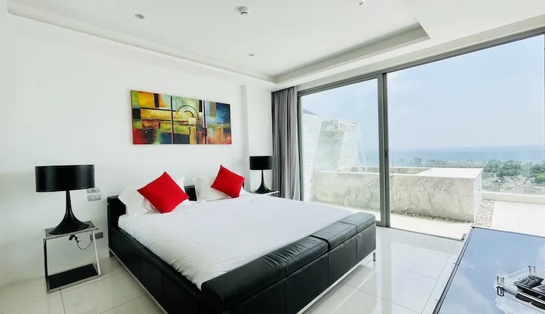 The View Kata Condo for Sale – 2 Bedrooms, Private Pool & Panoramic Sea View