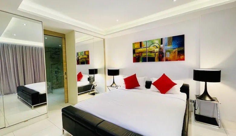 The View Kata Condo for Sale – 2 Bedrooms, Private Pool & Panoramic Sea View