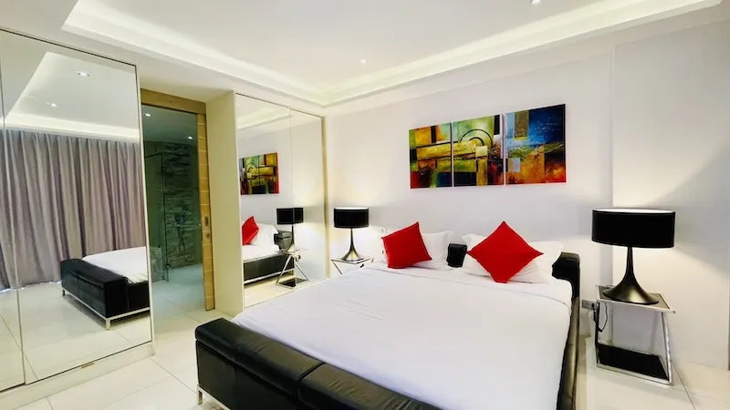 The View Kata Condo for Sale – 2 Bedrooms, Private Pool & Panoramic Sea View